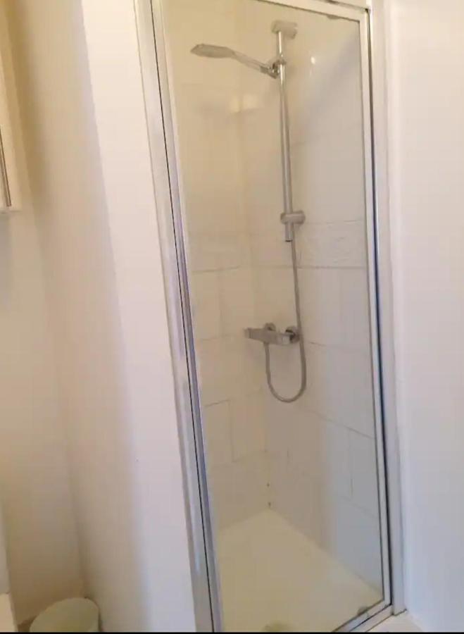 Chantilly Apartment Ickenham Bagian luar foto